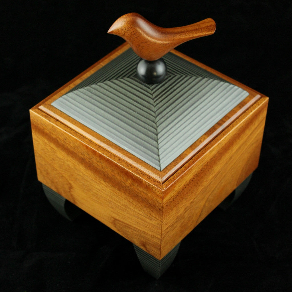 Heartwood Creations - Large Square Bird Box