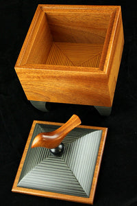 Heartwood Creations - Large Square Bird Box