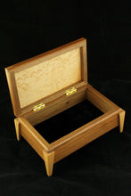Will's Woodworking - Walnut/Birdseye Maple Box