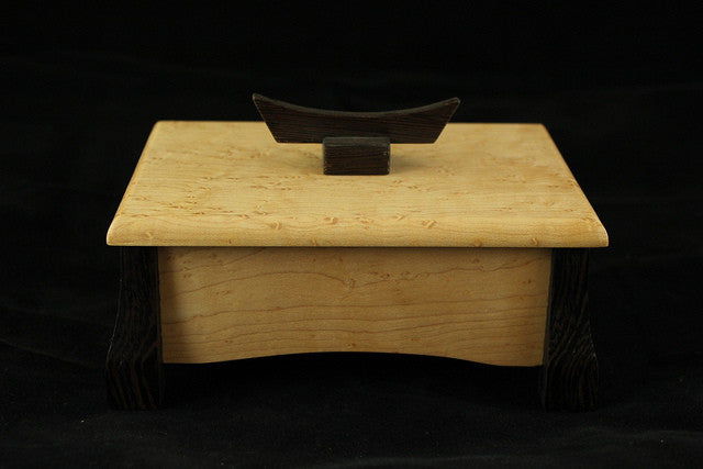 Will's Woodworking - Birdseye Maple/Wenge Box