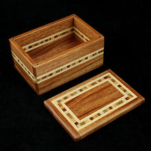 Natural Renaissance - Mahogany "Xander" Style Box