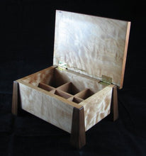 Bolstad Woodworks - Walnut/Maple Box
