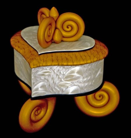 Harriet Smith - Heart Box - Pearl